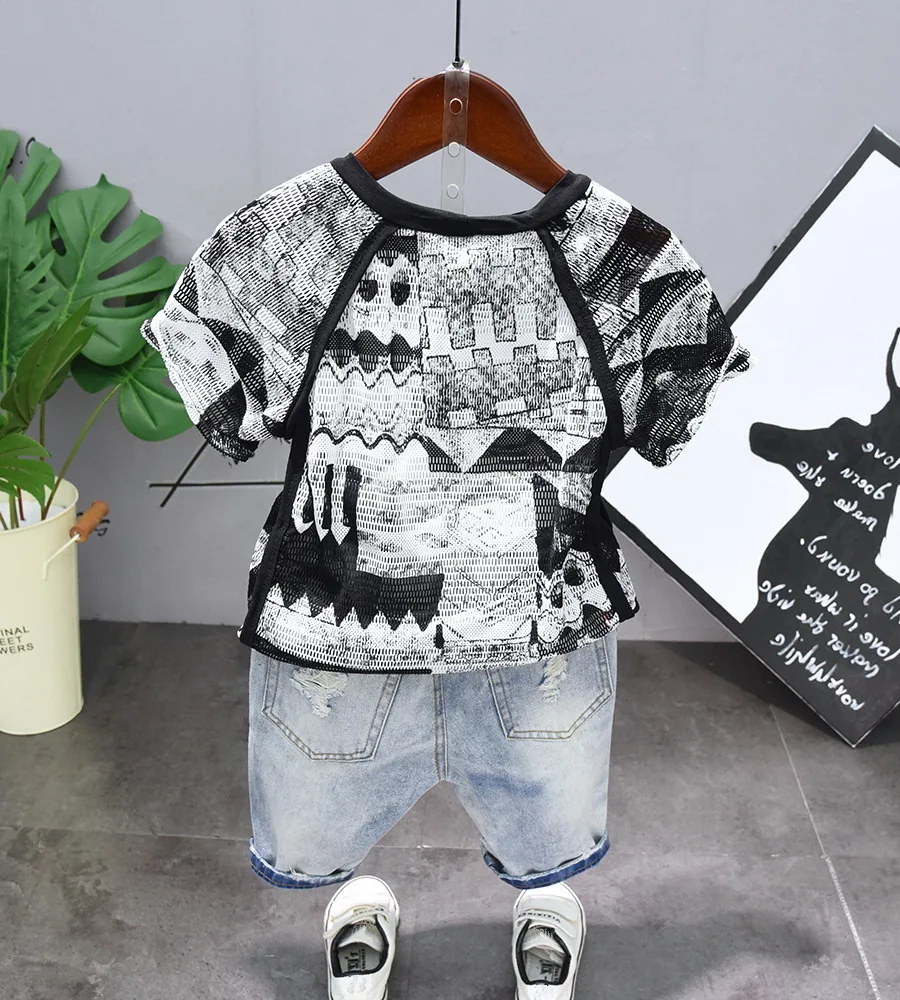 Футболка с коротким рукавом и шорты для мальчиков 2-7 лет |