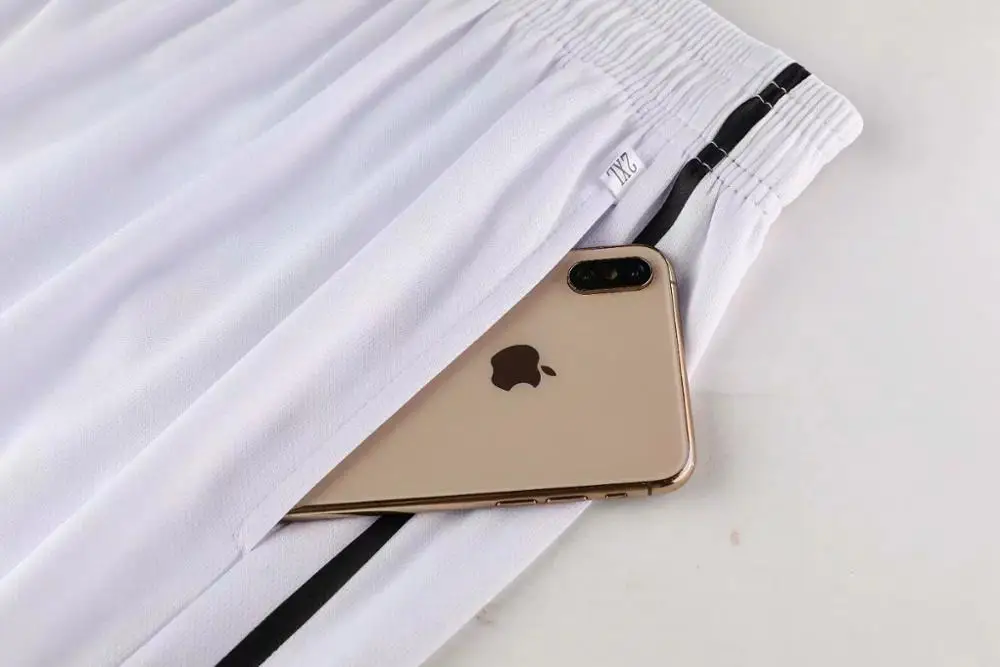 

2021 New Male Basketball Shirt Sets Men Basketball Game Training Jersey Shorts With Side pockets Sport Kits Short DIY Custom