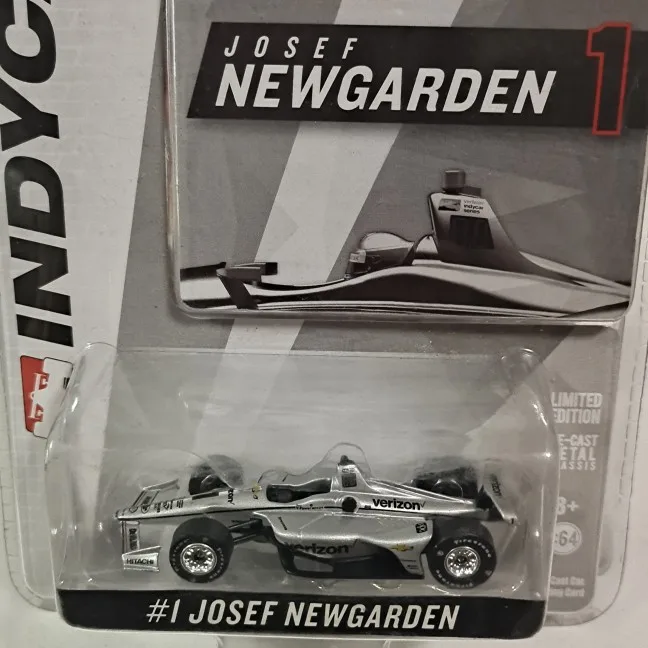 

GreenLight 1/64 racing collection Version of the car Model Toy Gift toys