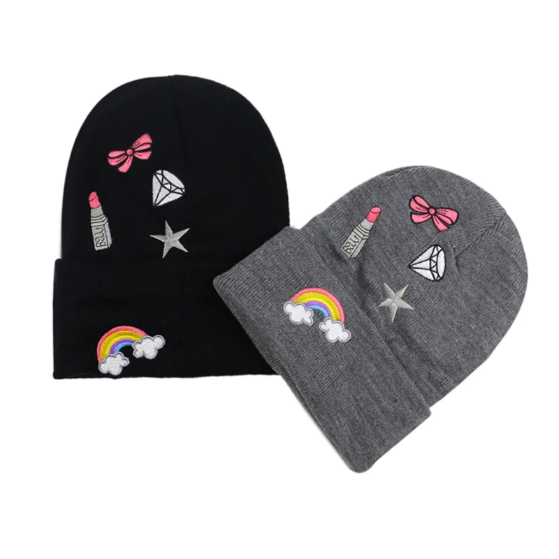 Женская Шапка бини FOXMOTHER черная серая радужная с вышивкой в виде звезды для зимы