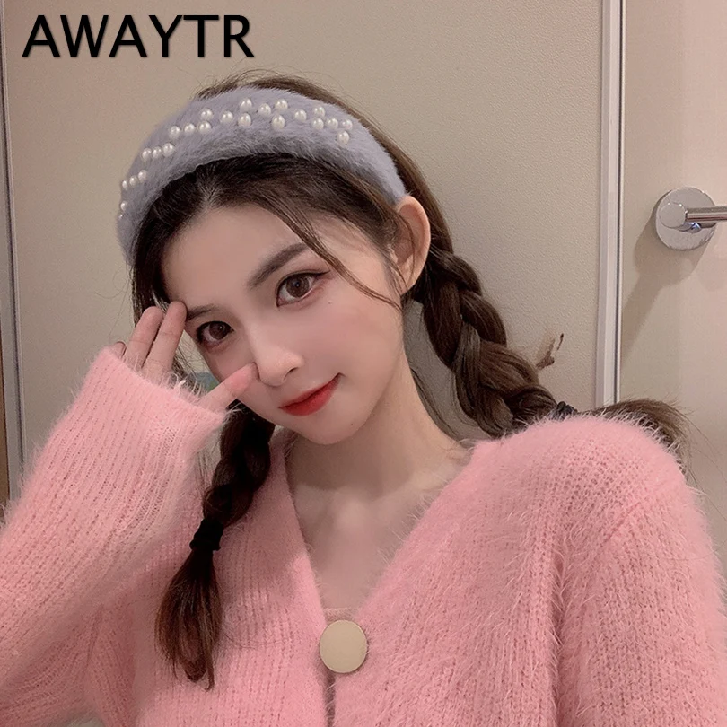 

AWAYTR Winter Pearl Plush Hair Band Faux Rabbite Fur Hairbands Sweet Retro Fluffy Furry Headbands For Women Hair Hoop Accessorie