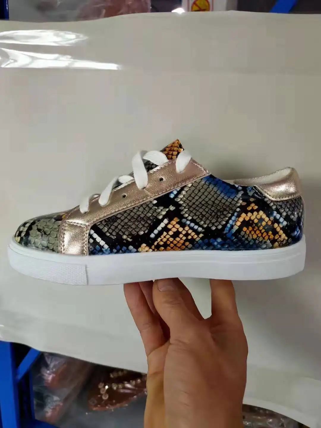 

Ladies Fashion Flat Shoes Outdoor Leisure Snake Pattern PU Women's Shoes Sports Shoes Size 35-43 Shoes for Women