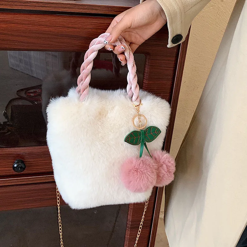 

Winter Plush Bag 2021 White Crossbody Bag For Women Shoulder Strap Handbag Designer Buckle Bucket-shaped Portable Girl Hand Bag