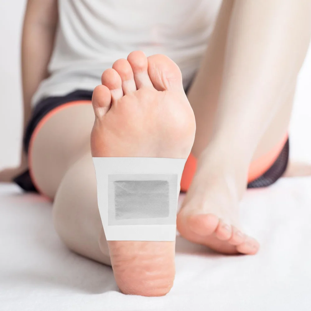 

50Pcs Relaxing Foot Pads Adhesive Foot Care Pads Bamboo Vinegar Foot Patch