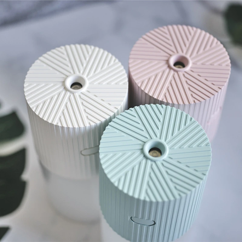 Увлажнитель воздуха автомобильный ультразвуковой со светодиодной лампой 300