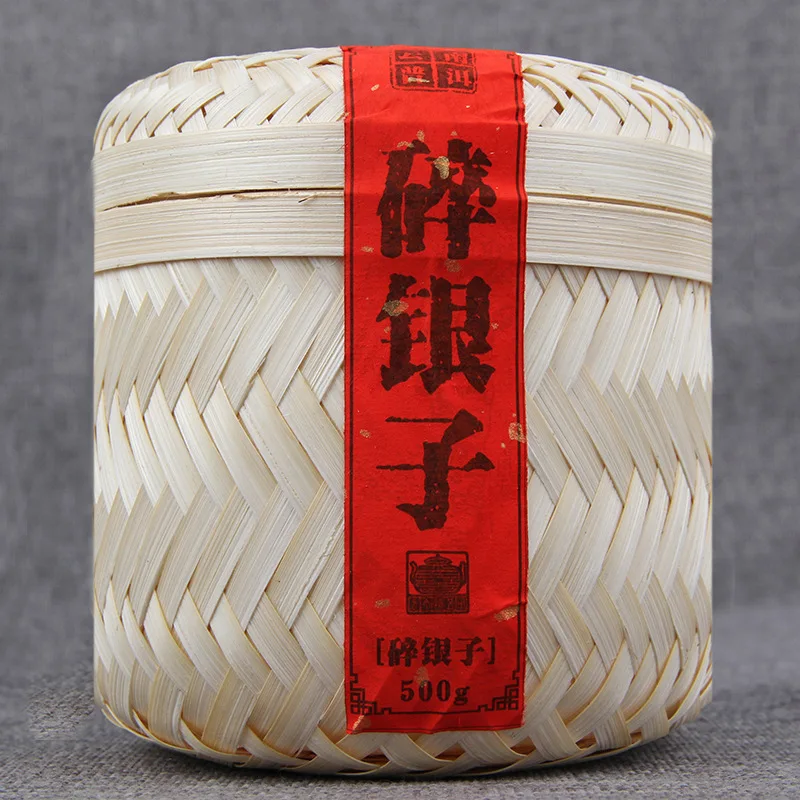 

China Yunnan Pu'er Ripe Tea Yunnan Broken Silver Old Tea Head Handmade Bamboo Basket 500g Tea Green Food for Health Care