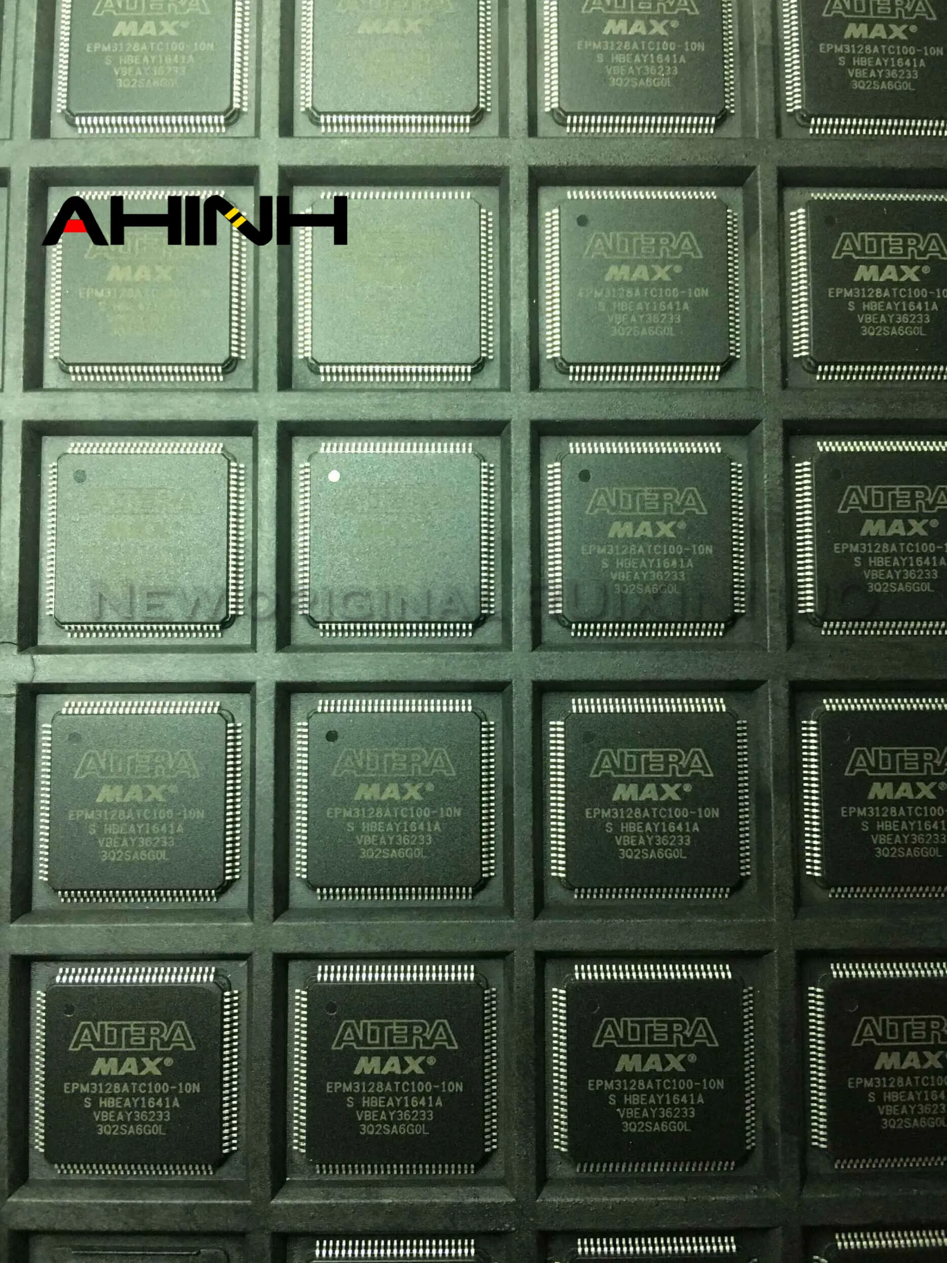 

EP1K30TI144-2N EP1K30TI144-2 EP1K30TI144 original nuevo chip IC