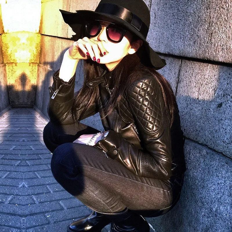 Женская короткая куртка в стиле панк из натуральной овечьей кожи | одежда