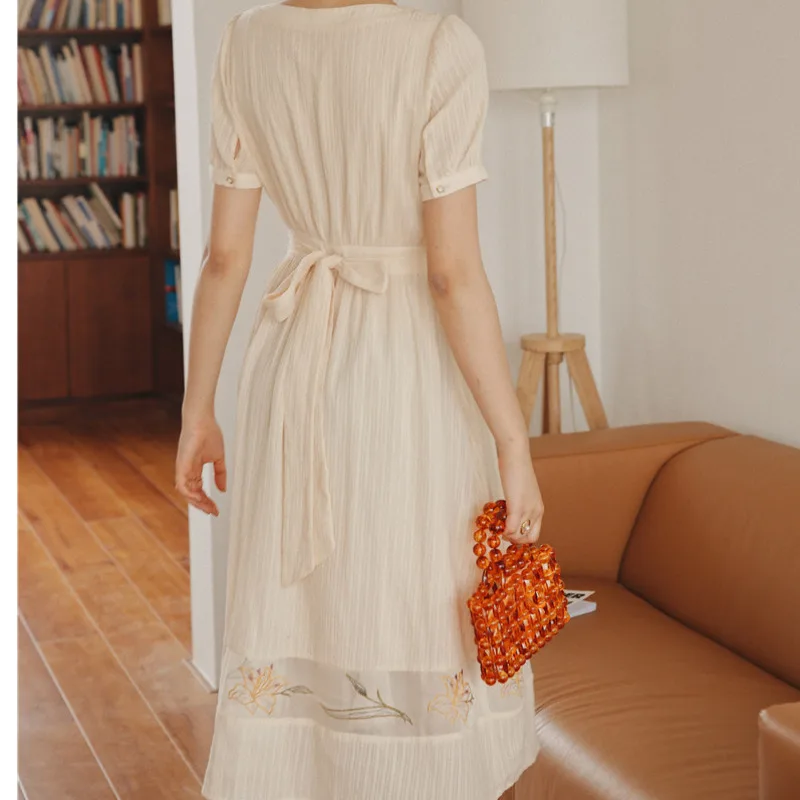 

2020 Spring Summer New Arrivals Square Collar Short Sleeve High Waist Solid Pattern Embroidery Women Casual Dress T702