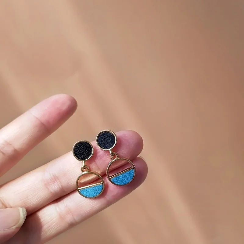 

Mihan Modern Jewelry Blue Black PU Earrings 2021 New Design Vintage Temperament Round Drop Earrings For Women Gifts Wholesale