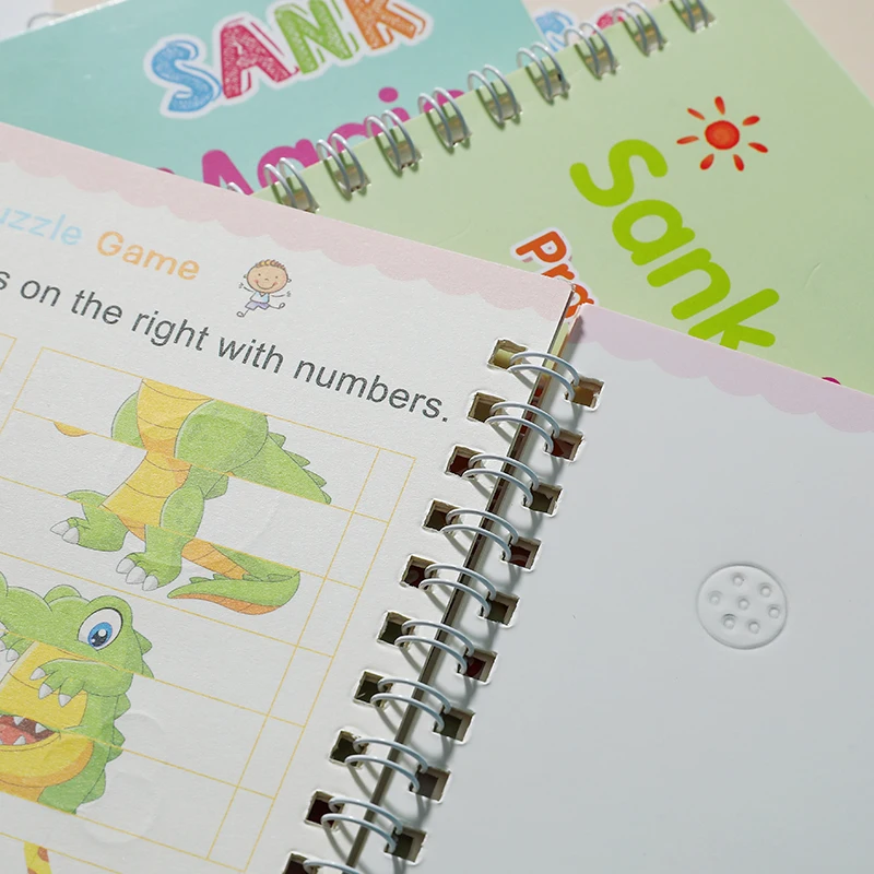 4 книги многоразовые и выгодно отличается от обычных однотонных вещей для