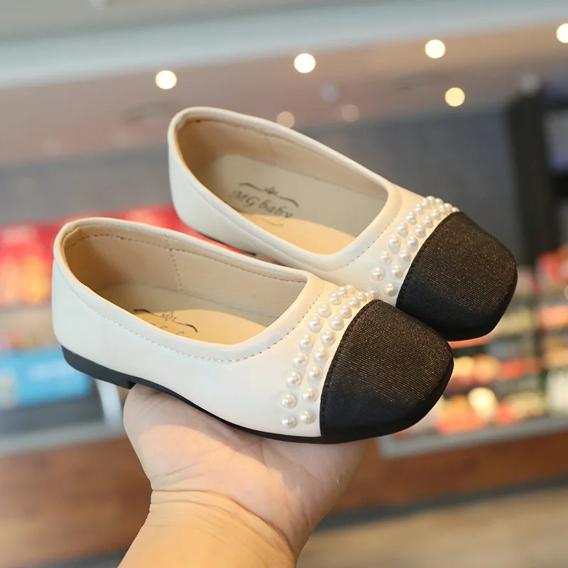 

Girls Leather Shoes Loafers Slip-on Pearls Beading Children's Flats Fashion Chic Princess Classic Ins Hot 2021 Spring Kids Shoes