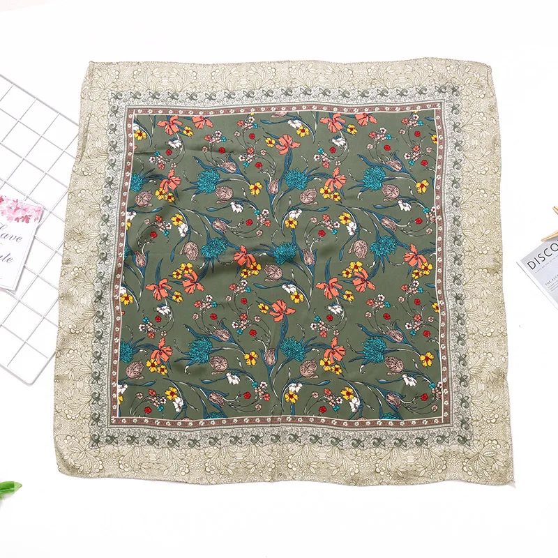 

Small Silk Hair Scarf Foulard Neck Wrap Women Square Kerchief Soft Bandana Leopard Print Lady Head Band Scarves Tie 70cm