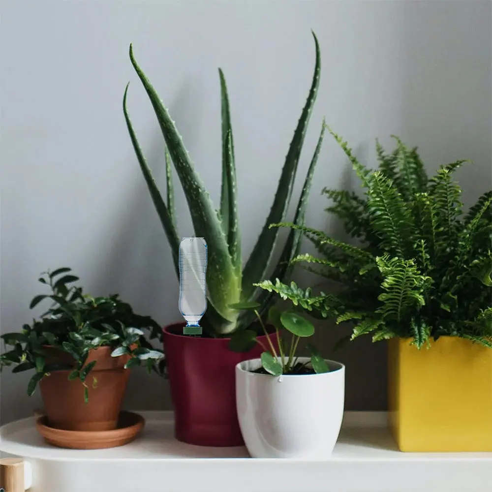 

10pcs Automatic Plant Spikes Watering Self Water Spike House Garden Water Device