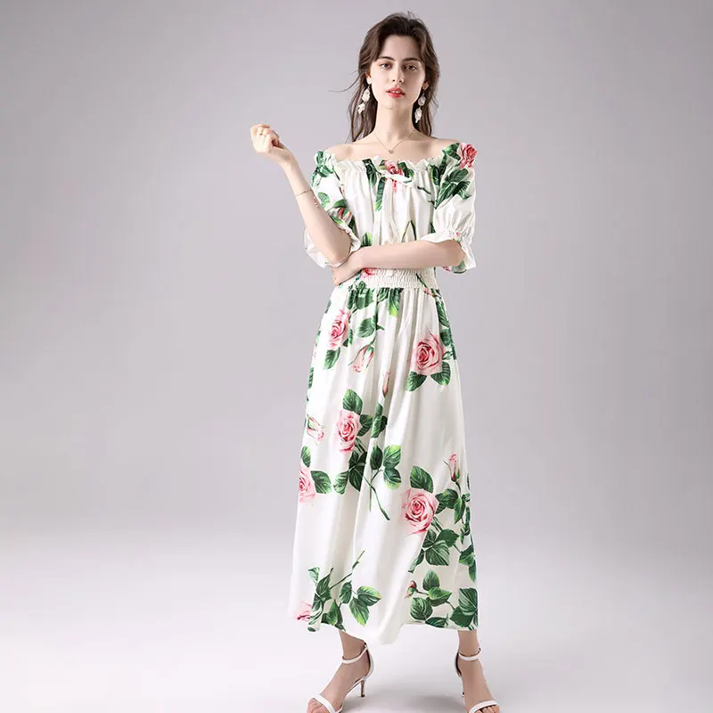 Женское модельное платье с открытыми плечами праздничное макси эластичной