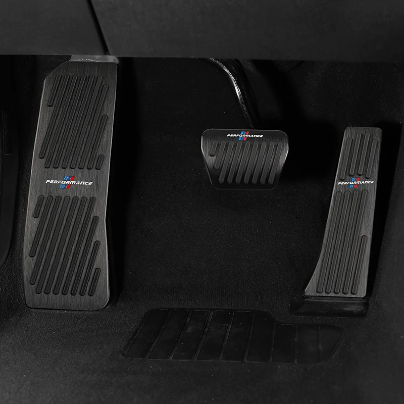 Черные нескользящие накладки на автомобильные педали из алюминиевого сплава