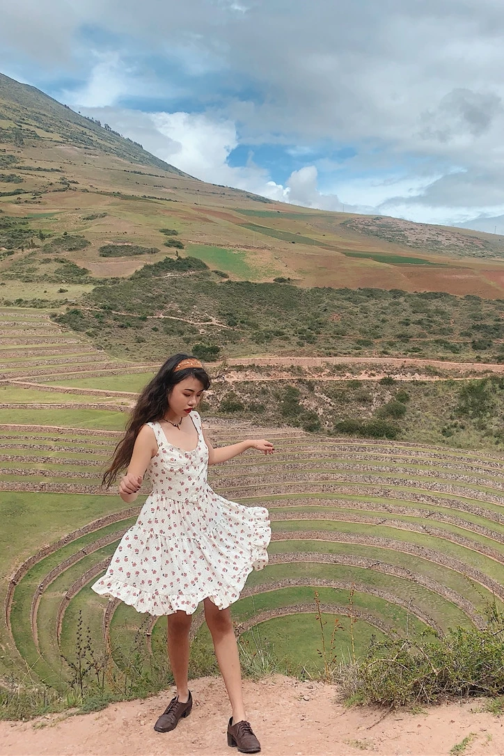 

Small French Style Holiday: Sleeveless Floral Dress