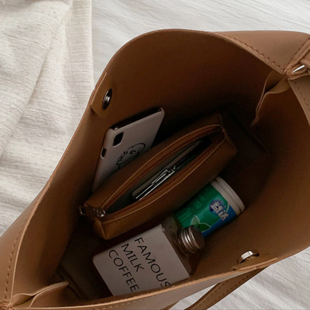 Fashion Pu Leather Composite Bags For Ladies Casual Solid Large Capacity Bucket Bags For Women Simple Vintage Messenger Bags New