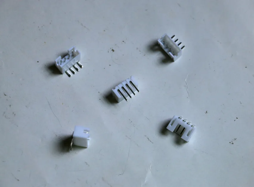 100 шт. L-образные коннекторы для гнезда 2 0 мм