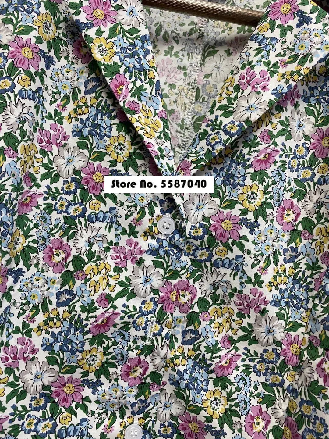 

Autumn 2021 Early New Product Rural Style Shirt with V-neck Floral Short-sleeved Waist Top Women