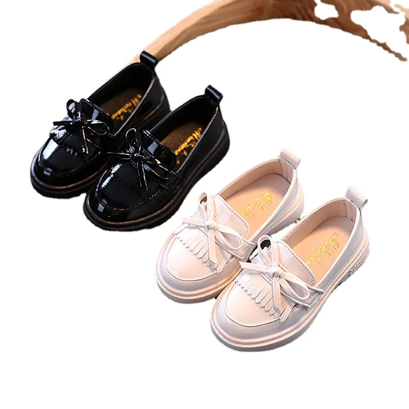 

Демисезонные маленькие кожаные туфли для девочек, новинка 2021, туфли с бабочками и кисточками, обувь на плоской подошве для девочек, детская обувь для маленьких девочек, Туфли Мэри Джейн