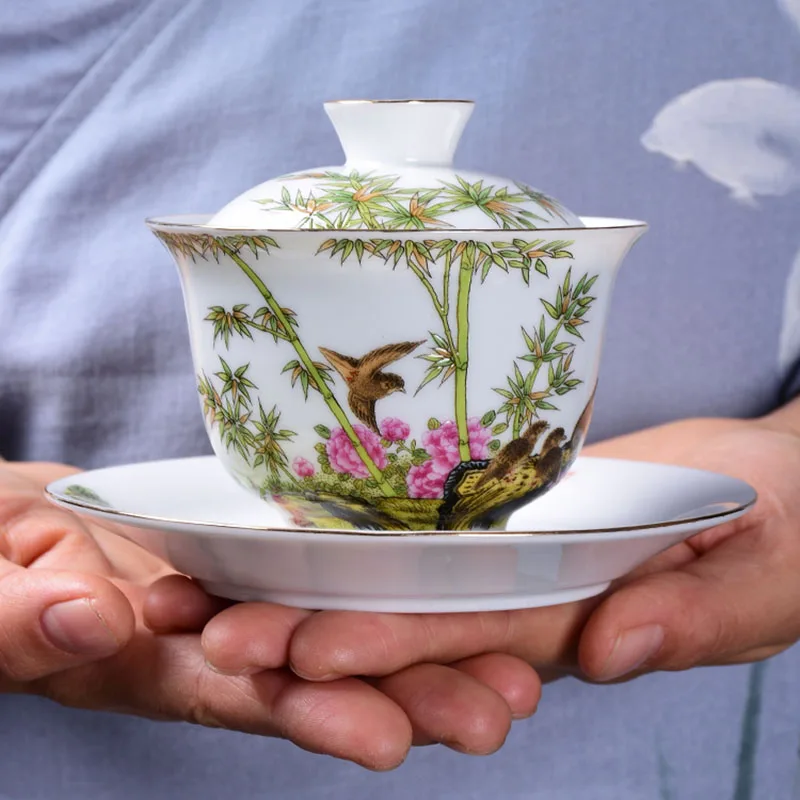 

165ml Exquisite Enamel Ceramic Gaiwan Teacup Hand Painted Flowers and Birds Pattern Tea Bowl Chinese Porcelain Teaware Drinkware