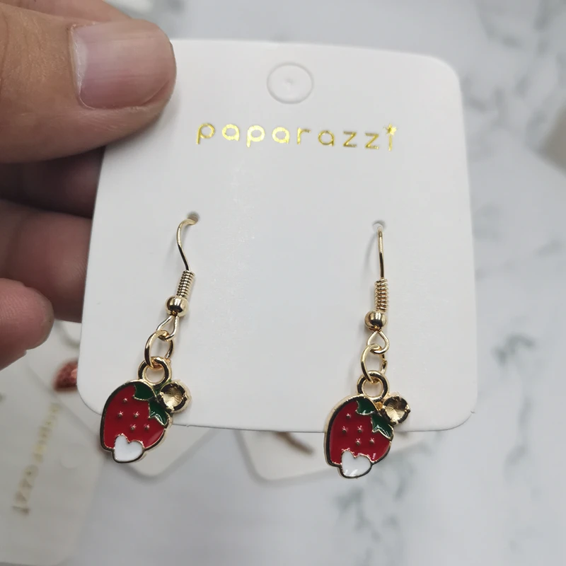 

New Fruit Banana Grape Strawberry Earrings Female Cute Girl Red Strawberry Pendant Earrings Female Fine Jewelry Accessories DIY