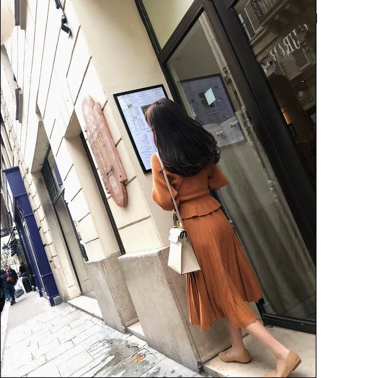 Женский свитер с v образным вырезом и высокой талией комплект юбкой трикотажный