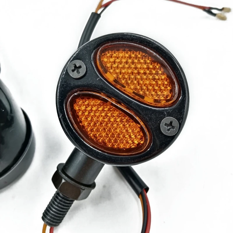 

P82B 1Pair Retro Motorcycle Turn Signal Lights Motorcycle Indicator LED Flashing Two-color Rear Blinker Indicator Tail Light