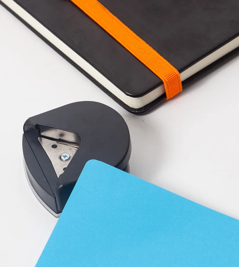 

NEW Mini Portable Corner Rounder Punch Round Corner Lightweigh Trimmer Cutter 4mm for Card Photo stamps invitations