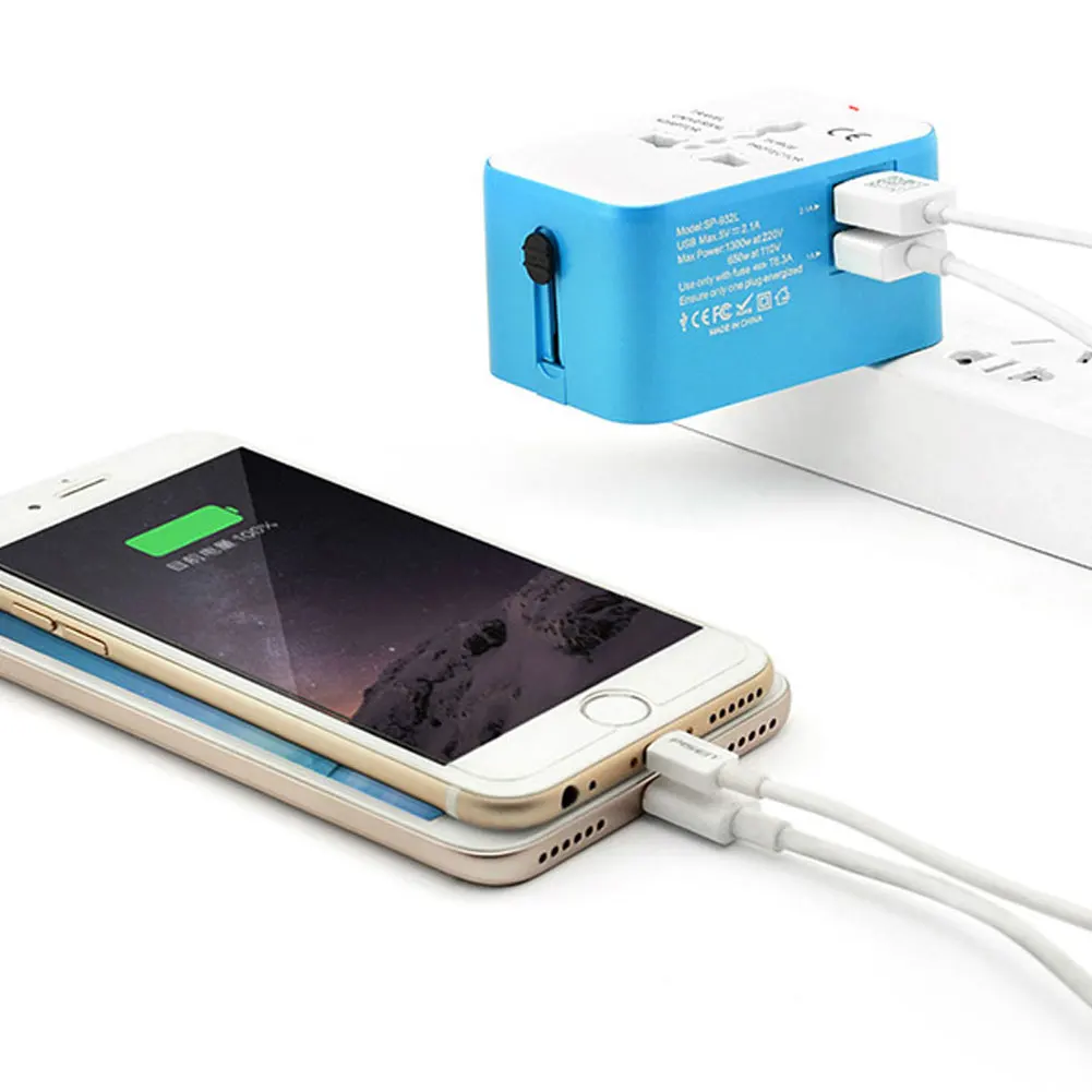 Многофункциональный переходник с двумя usb-портами 100-250 В энергосберегающий