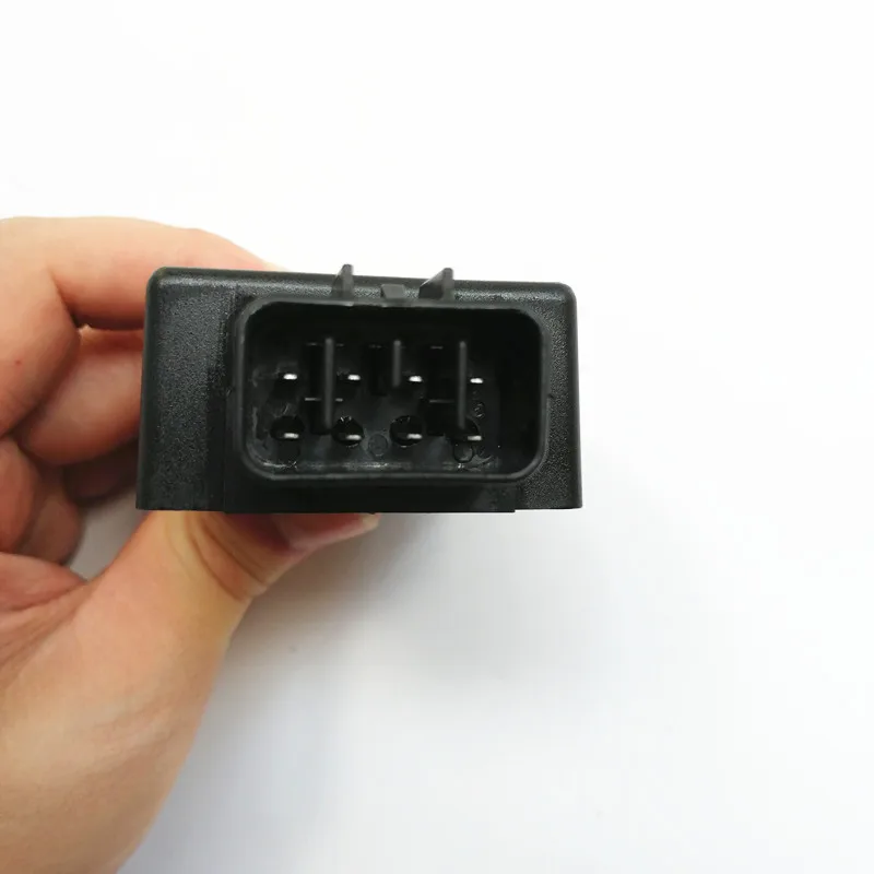 Зажигатель CDI для Peugeot Speedfight 3 50 AC LC / Vivacity 2T 50/ Ludix A/C 2004 OEM ref. ACPH1 1176720300 8-pins |