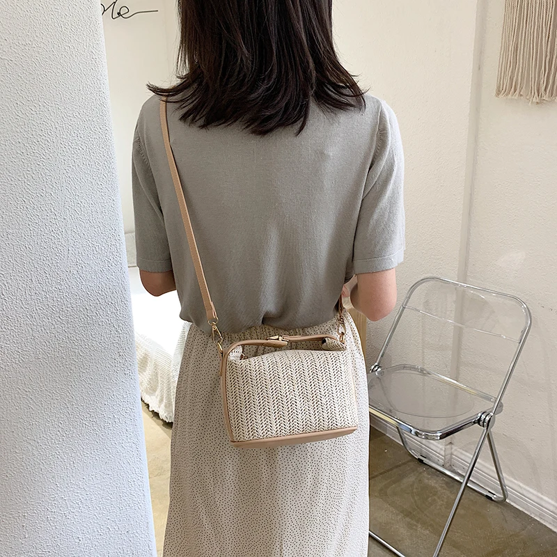 Сумки на плечо женская Соломенная Сумка мини квадратная дизайнерская маленькая