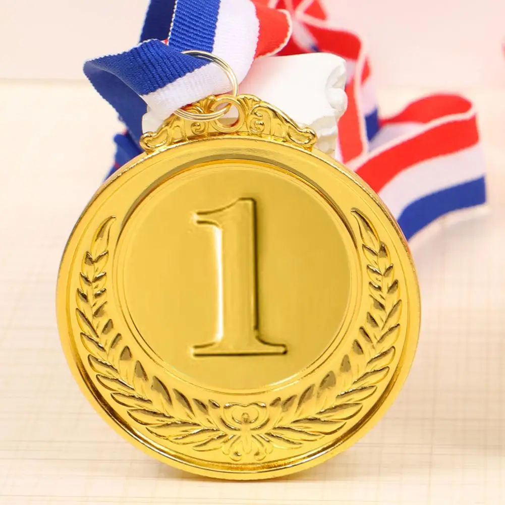 

3 Colors Excellent Workmanship Medals Display Exquisite Medals Prop Shiny Metal Colorful Visual Effect Medals Display for Party