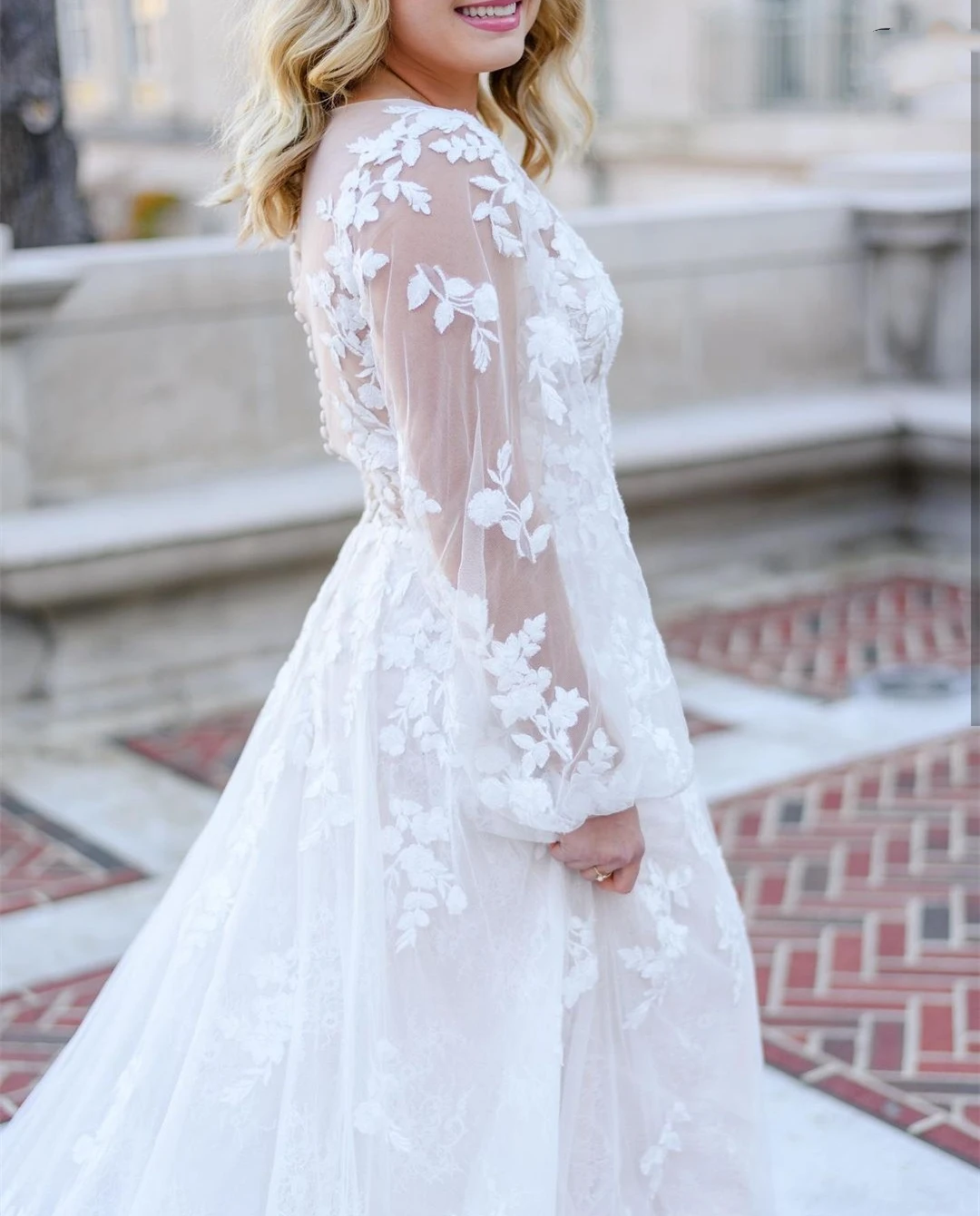 Bohemian A-Line Пышное свадебное платье Фонари коротким рукавом кружевной аппликацией