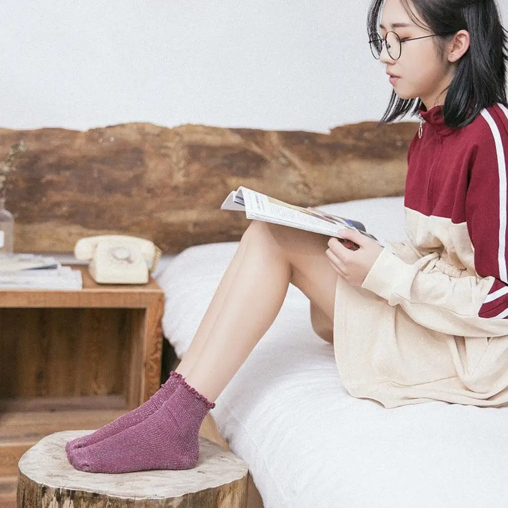 

1Pair Breathable Cotton Socks Women Solid Color Glitter Ribbed Middle Tube Socks Crew Socks for Women All-Season Femme Socks