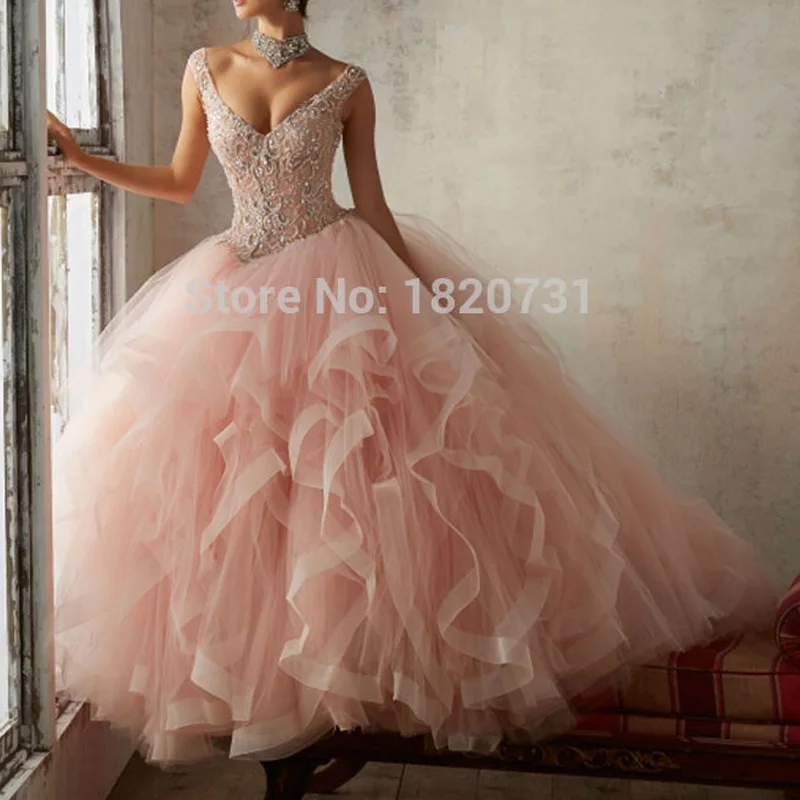 Красивое розово красное платье с завязкой на спине бусинами и блестками|dress