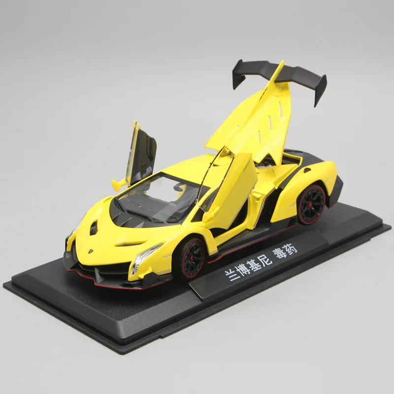 

TAKARA TOMY 1:24 модель для мальчиков с машинками, звук светильник игрушечный автомобиль коллекция подарков с посылающая акустико-оптический возв...