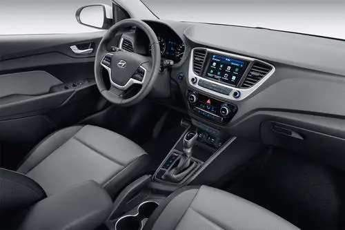Автомобильная Мультимедийная система автомагнитола 10 дюймов на Android с GPS