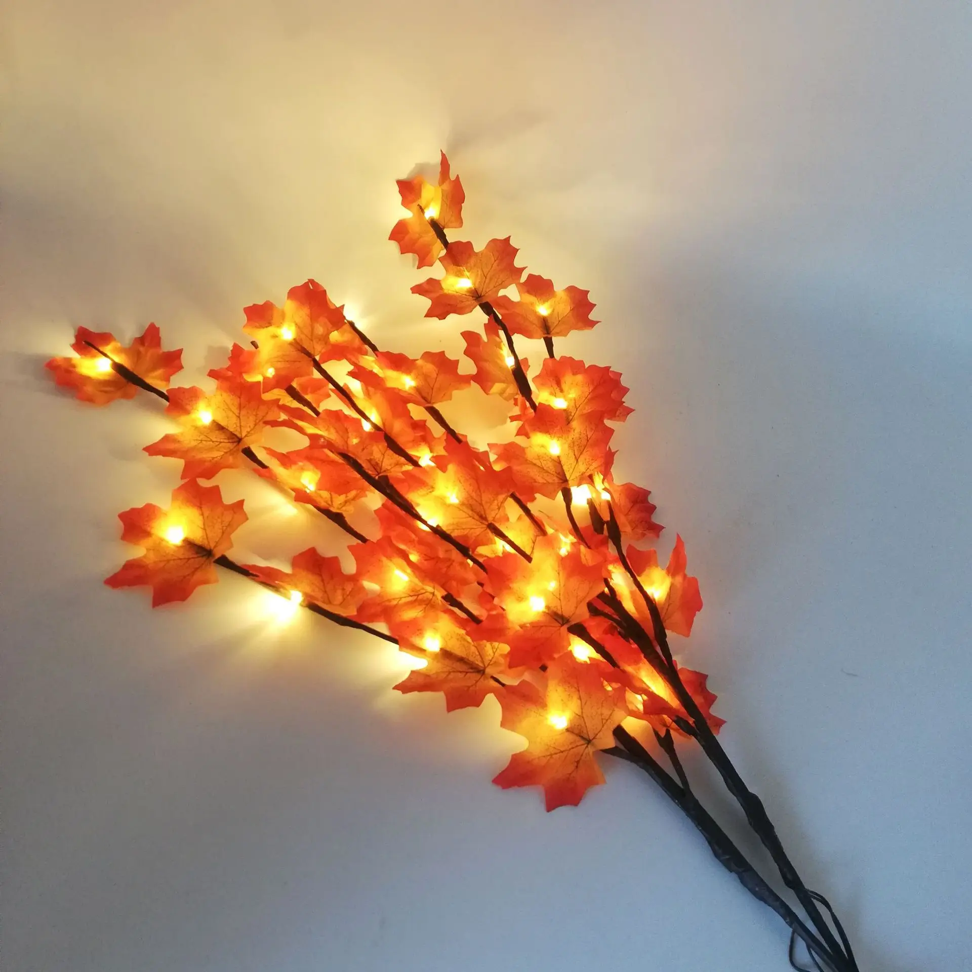

LED Willow Branch Maple Leaf Lamp Garden Floral Battery-Operated 20 Bulbs Light For Home Christmas Party Garden Decoration