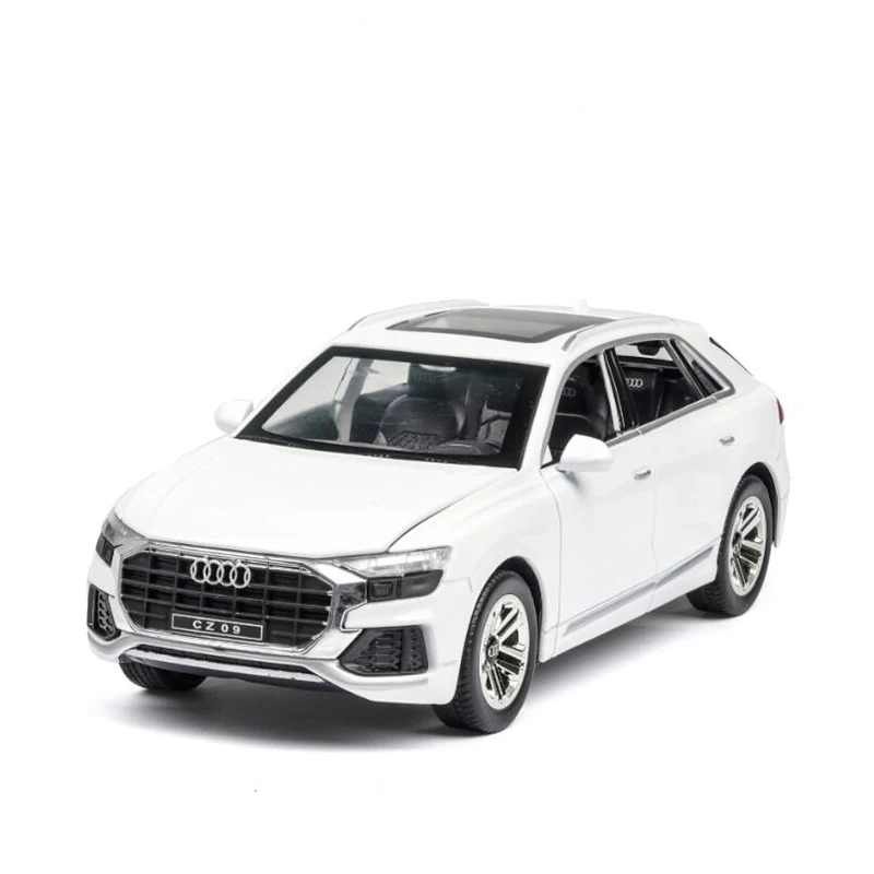 2020 большой 1/24 весы Audi Q8 внедорожник моделирование сплава литья под давлением