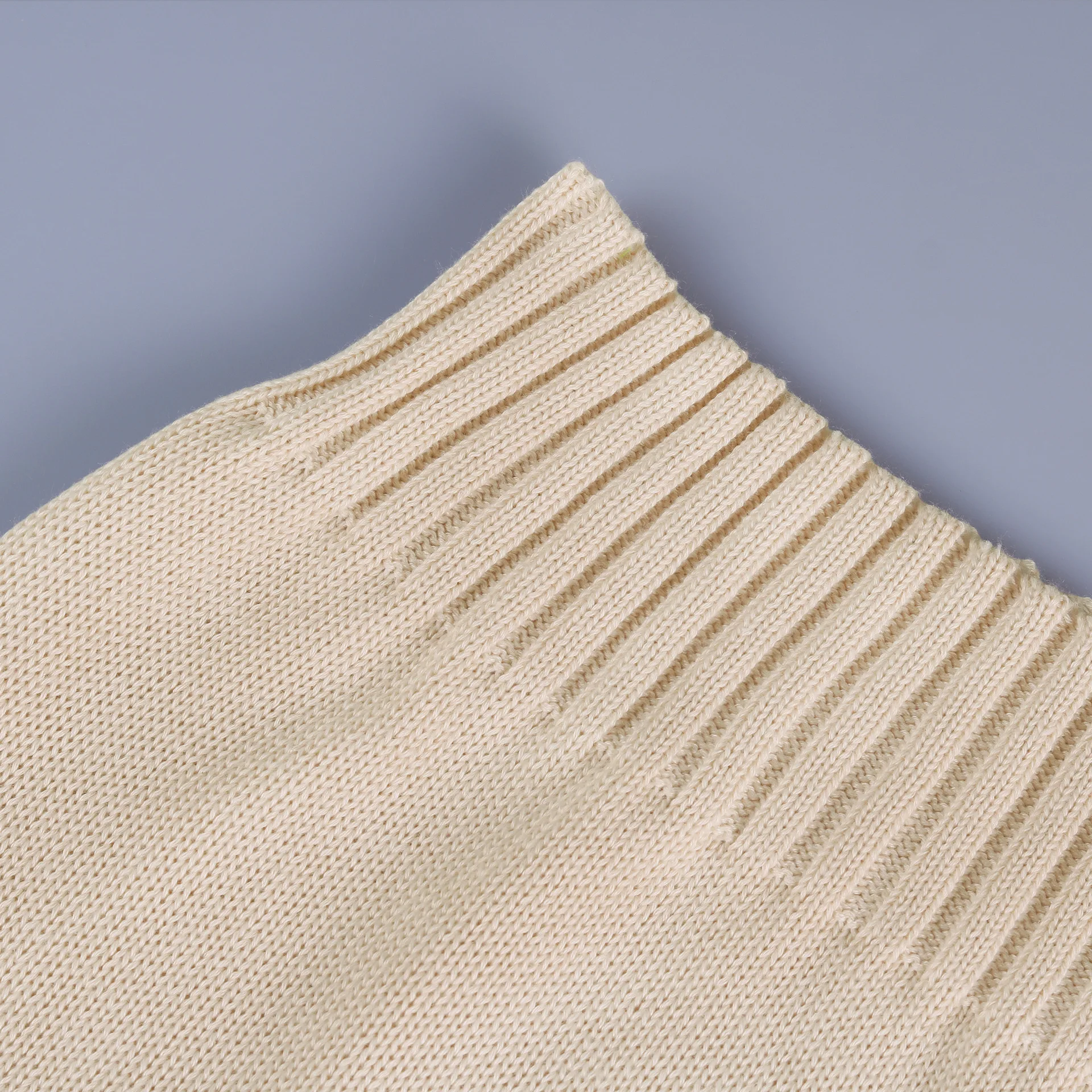 Женский трикотажный свитер с длинным рукавом и V-образным вырезом | Женская