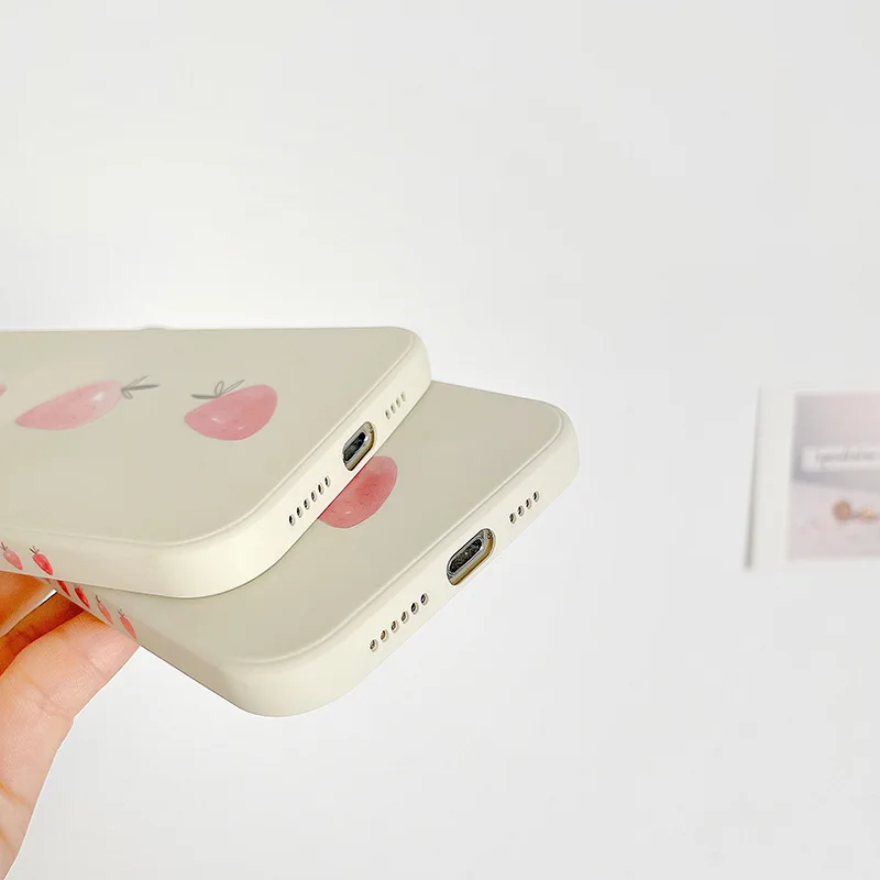 

For iPhone 12 11 Pro Max Cases Cute Strawberry Phone Case For iPhone 7 8 Plus X XR XS Max 12 Liquid Silicone Back Cover