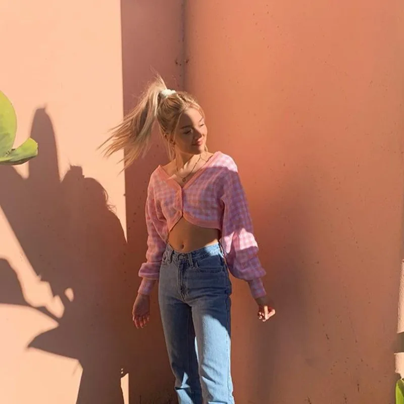 Кроп-Топ женский в клетку с V-образным вырезом и рукавами-фонариками |