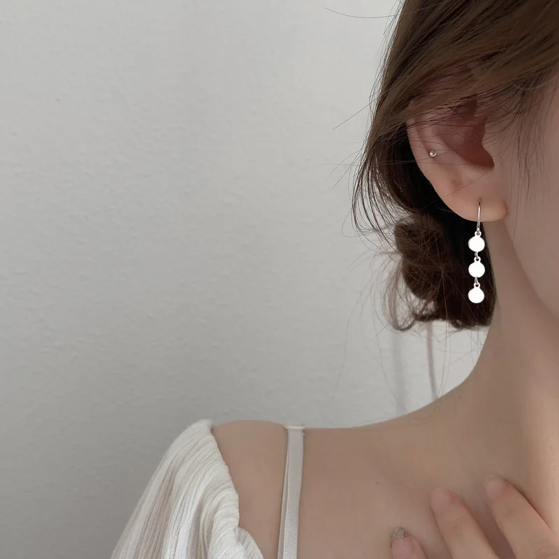 

925 Sterling Silver Glossy Small Discs Tassel Earrings Female Cold Wind Ear Hooks Long Elegant Temperament