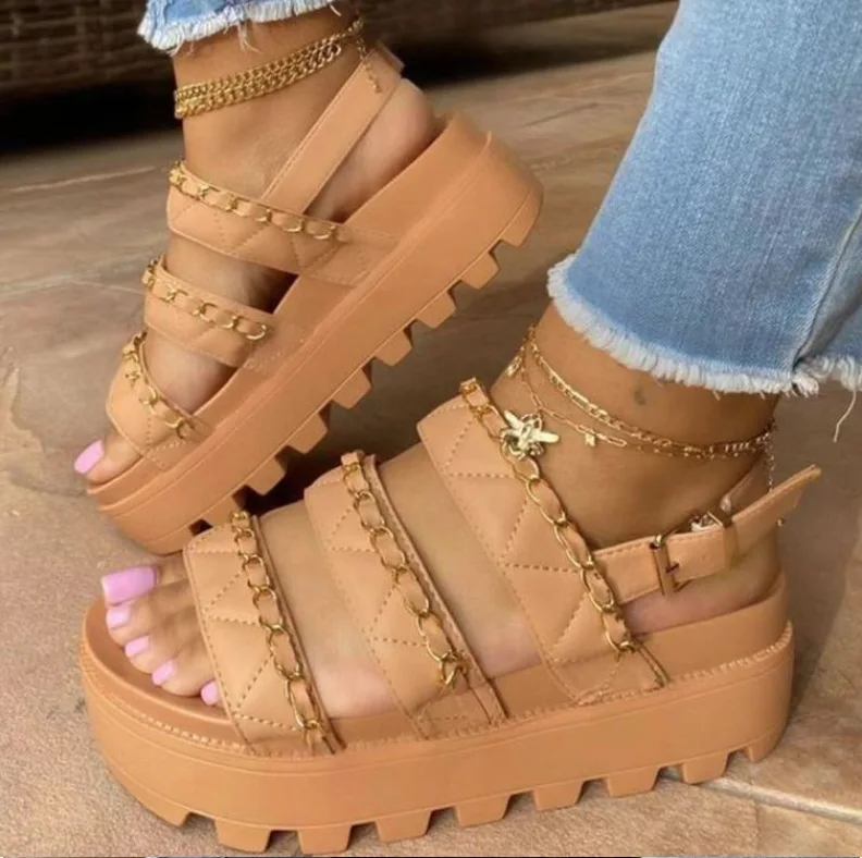 

Women Sandals Platform Heels Flat Shoes Chain Decoration Ladies Sandals Summer Fashion Outdoor Female Beach Footwear 2021 New
