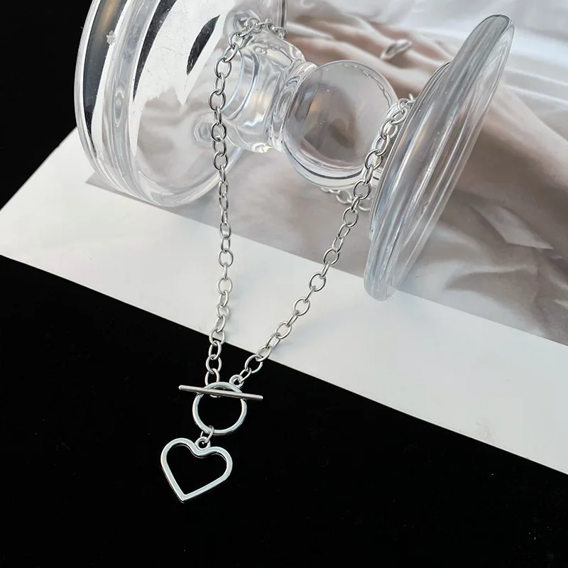 

Fashion Simple Heart-shaped Chain Necklace Women's Necklace Clavicle Chain Hip Hop Style Necklace Jewelry Accessories