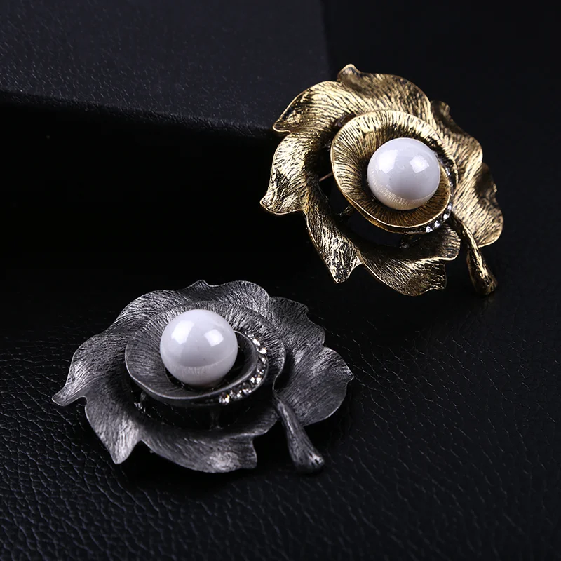 Винтажный металлический цветок брошь золотого и серебряного цвета с жемчугом