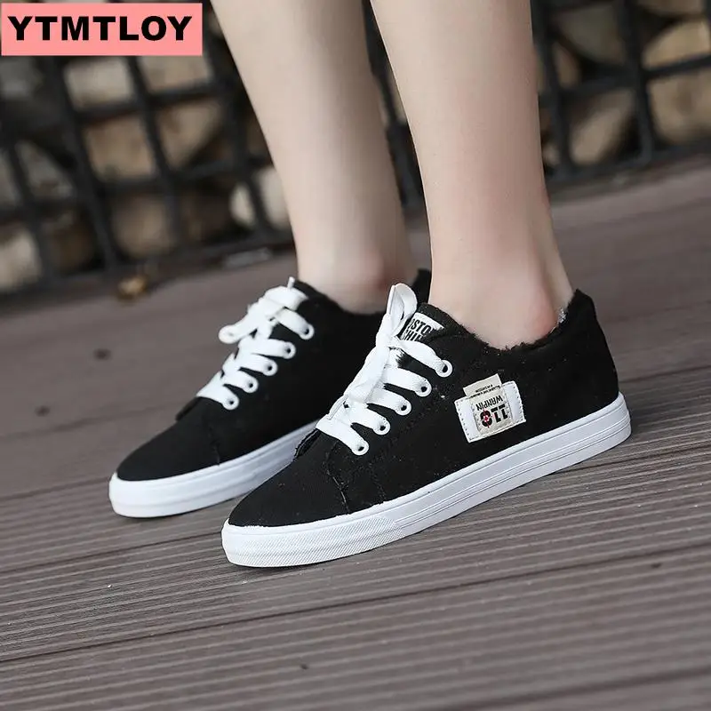 Популярные женские кроссовки Модная дышащая Вулканизированная обувь