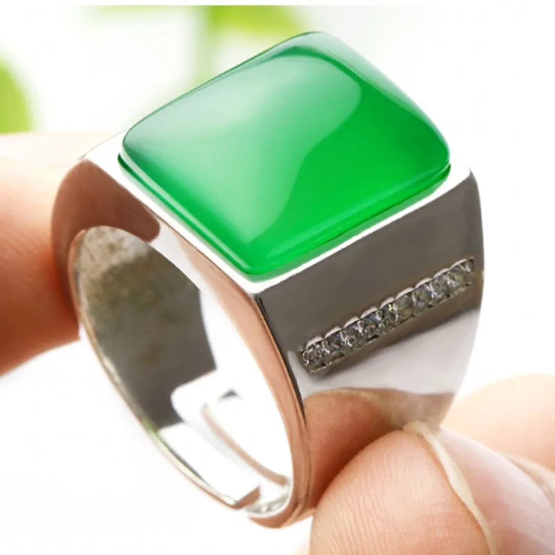 Мужское серебряное кольцо S925 пробы с натуральным зеленым камнем императорское